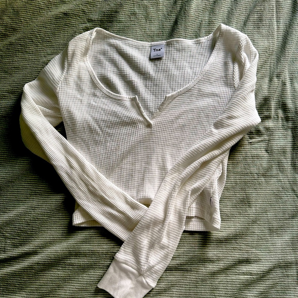 Aritzia TNA Crop Top